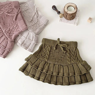 Knitted Pleated Shorts - RYAN AND REMI