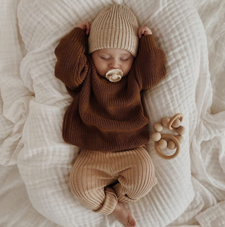 Oversized Knitted Round Neck Sweater - RYAN AND REMI