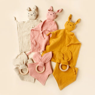 Muslin Wooden Ring Teething Set - RYAN AND REMI