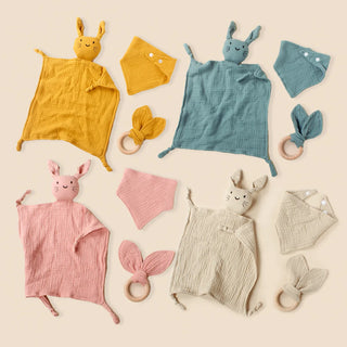 Muslin Wooden Ring Teething Set - RYAN AND REMI
