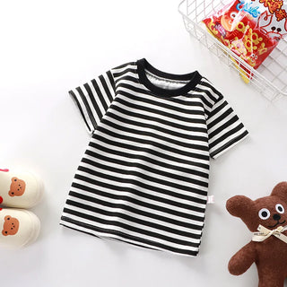 1Made from Organic Cotton: An eco-friendly, breathable, and hypoallergenic fabric that’s gentle on delicate skin.
Care Instructions: Machine wash on a gentle cycle, tumble dry on low.
A Thoughtful Gift: Ideal for birthdays, holidays, or any day you want to make extra special for the little one in your life.
&nbsp;Accessories not included.